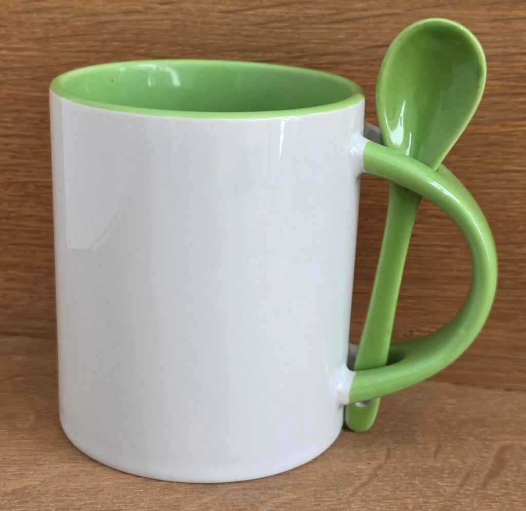 Tasse mit Löffel