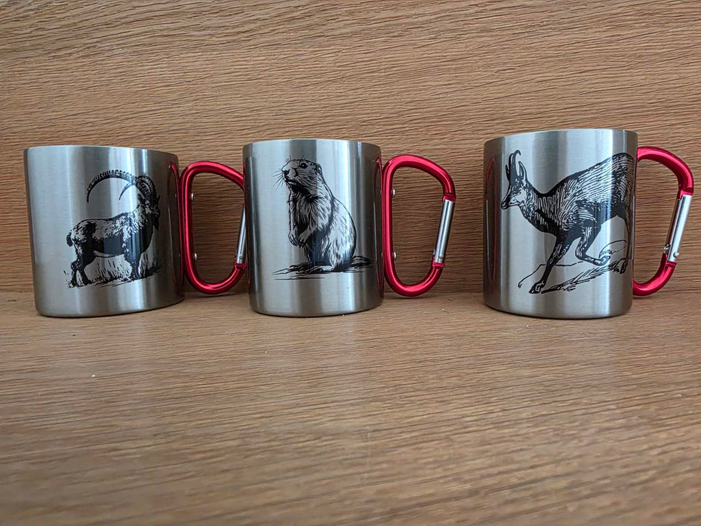Kleine Edelstahltassen mit Karabiner