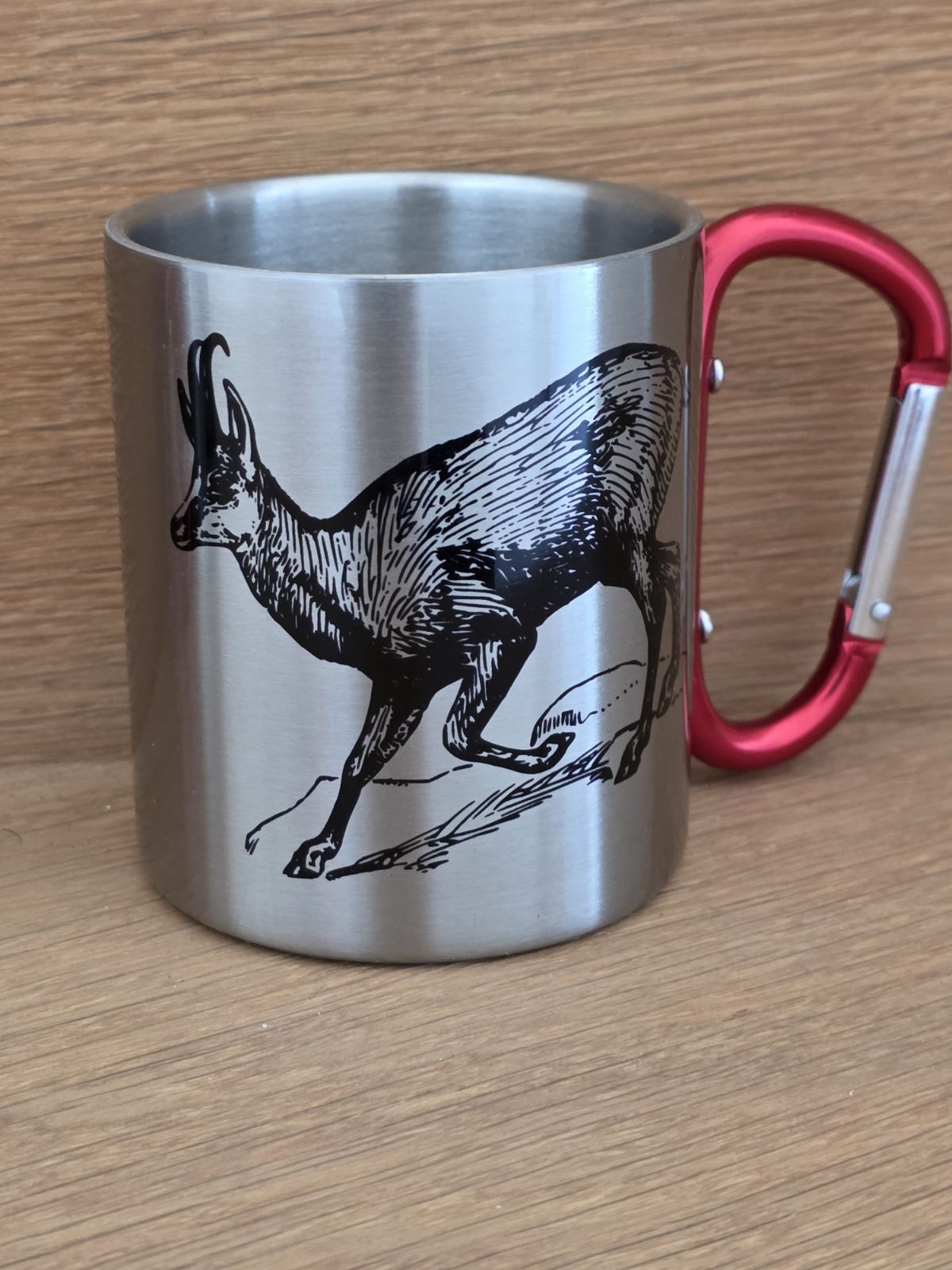 Kleine Edelstahltassen mit Karabiner