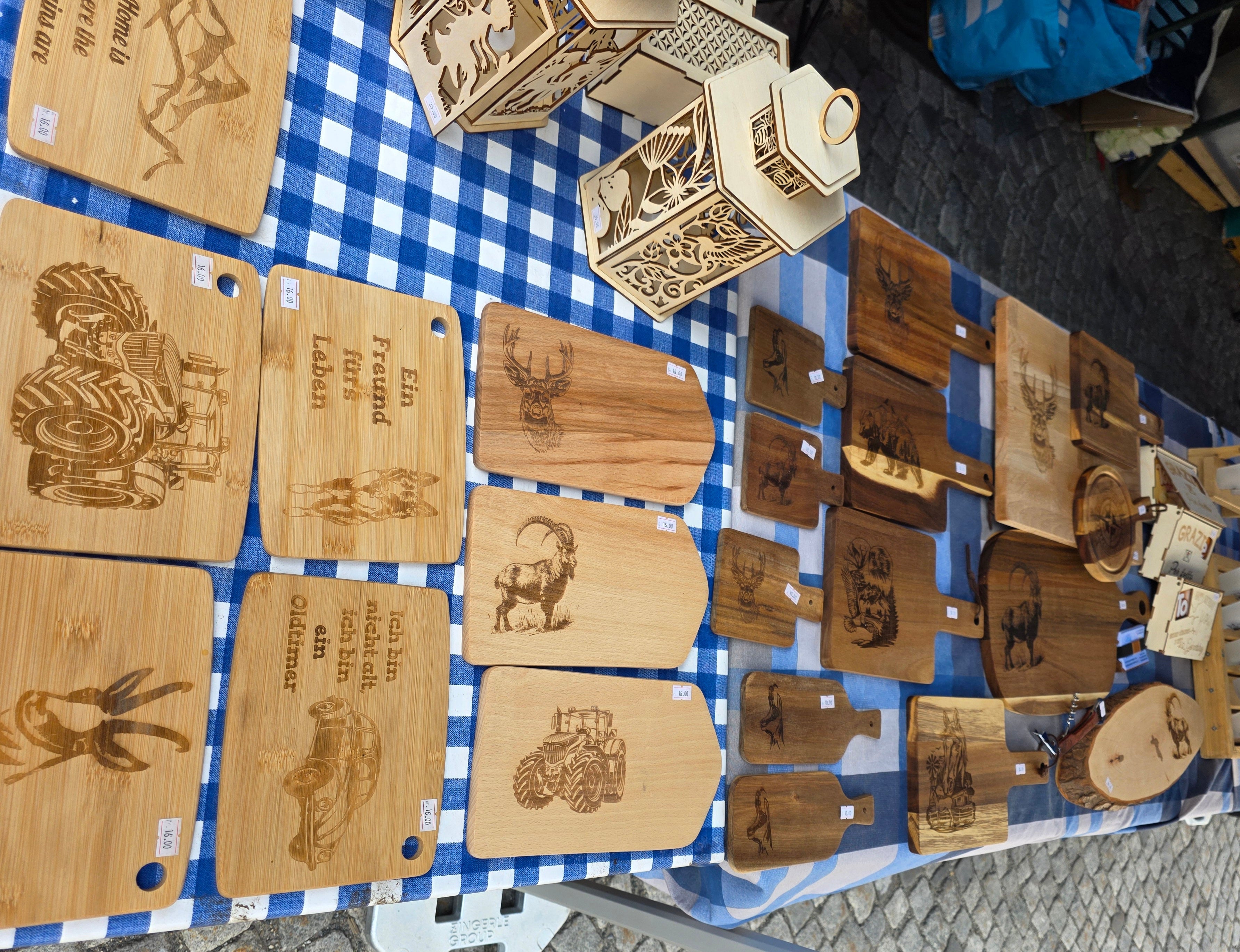 Holzschneidbrett