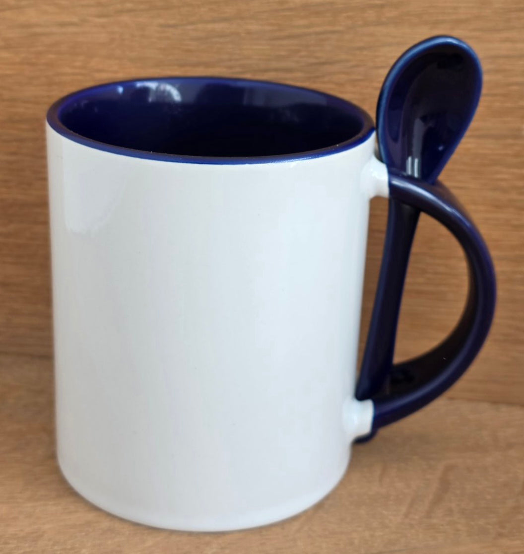 Tasse mit Löffel