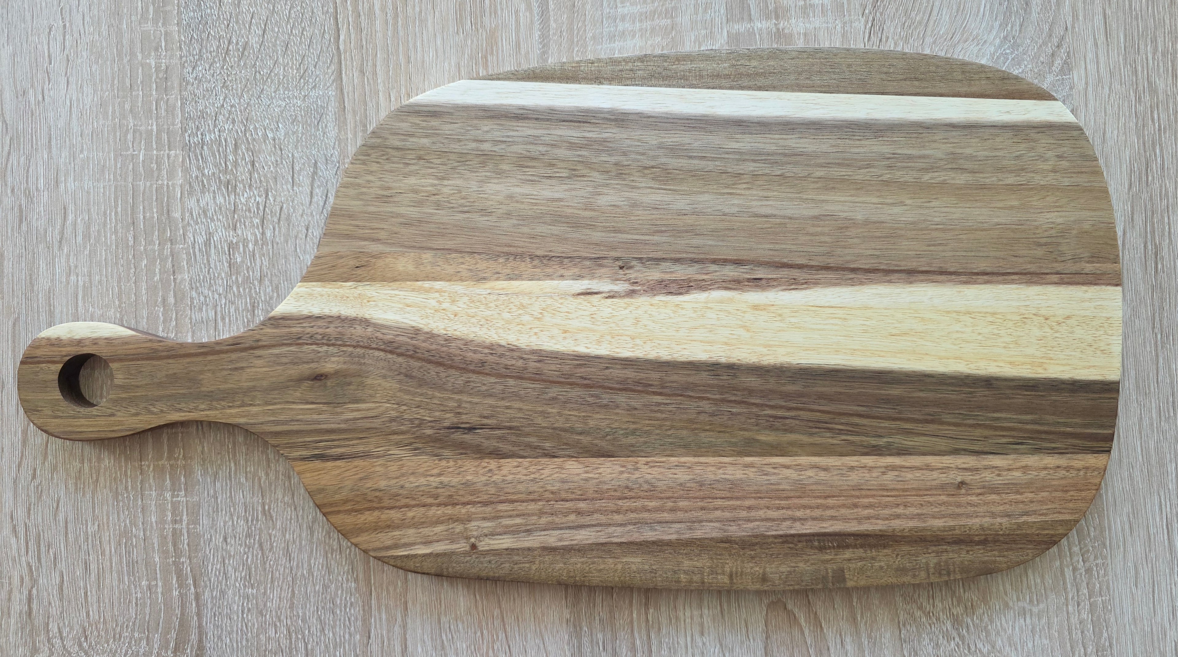 Holzschneidbrett