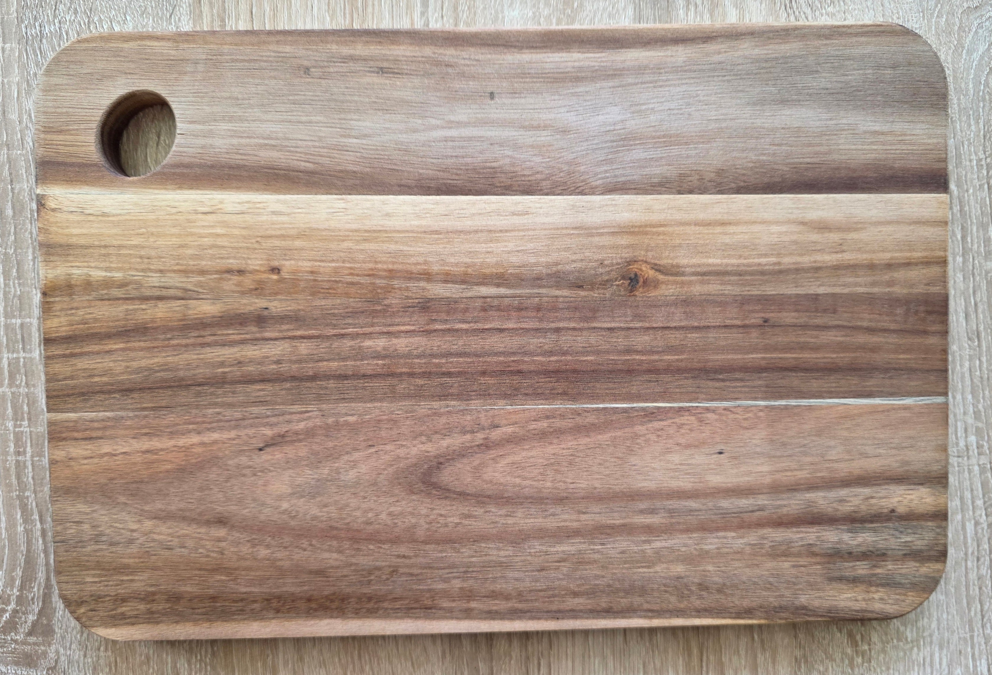 Holzschneidbrett