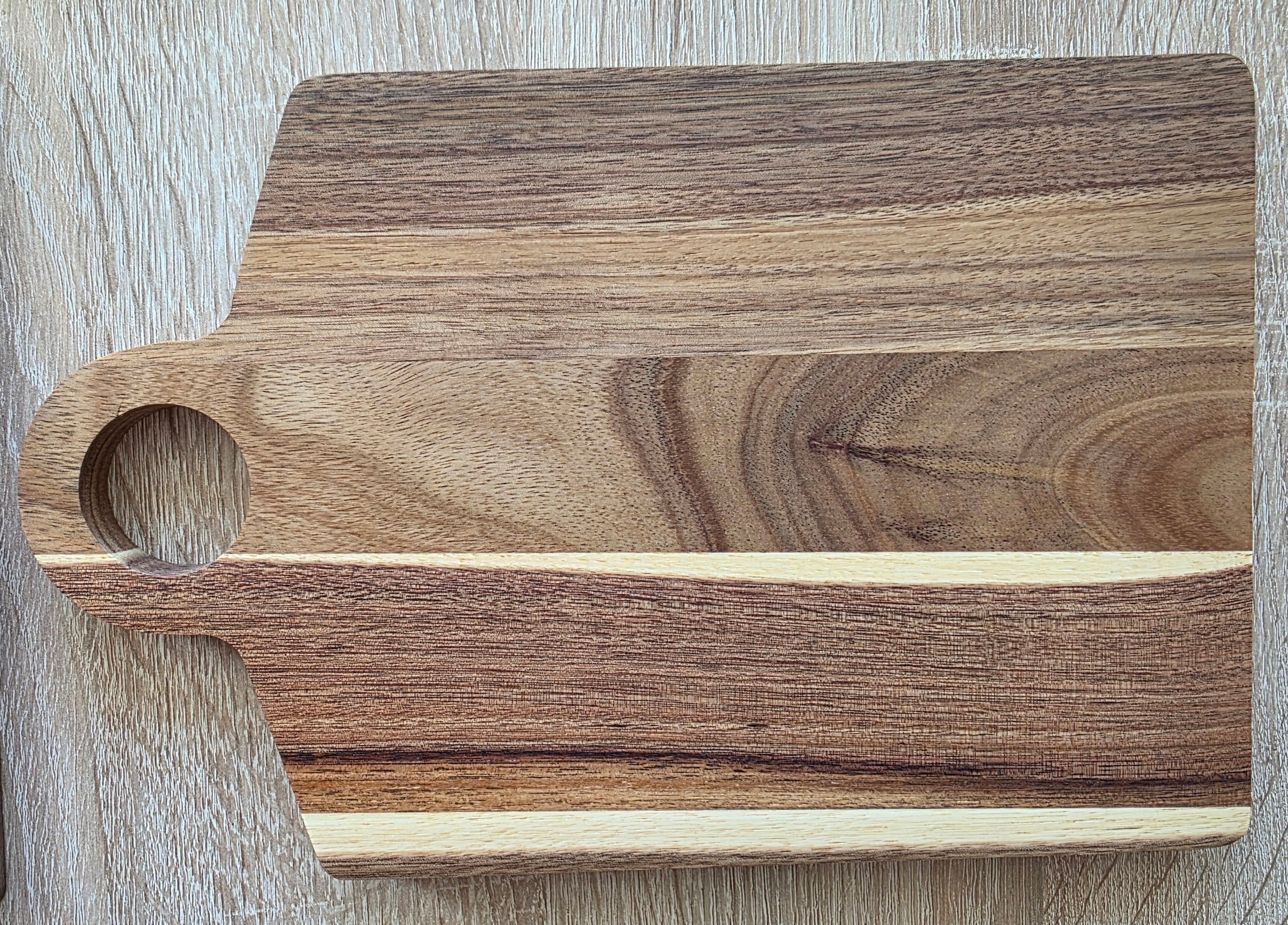 Holzschneidbrett